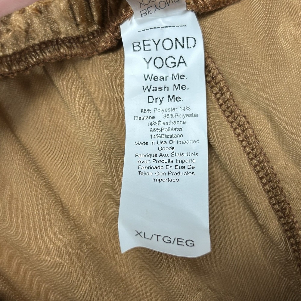 NEW Beyond Yoga Best Dressed Pant Bronze Womens XL Velvet Wide Leg Paisley Print - Picture 7 of 11